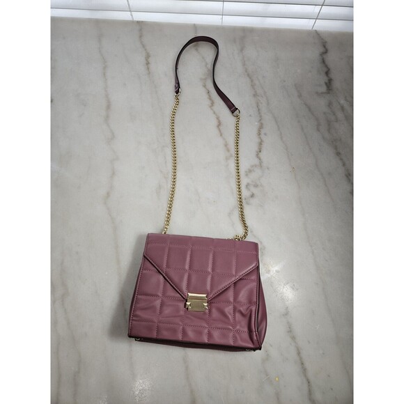 Pink Crossbody Woman Bag, Chain Golden Strap - Picture 3 of 10